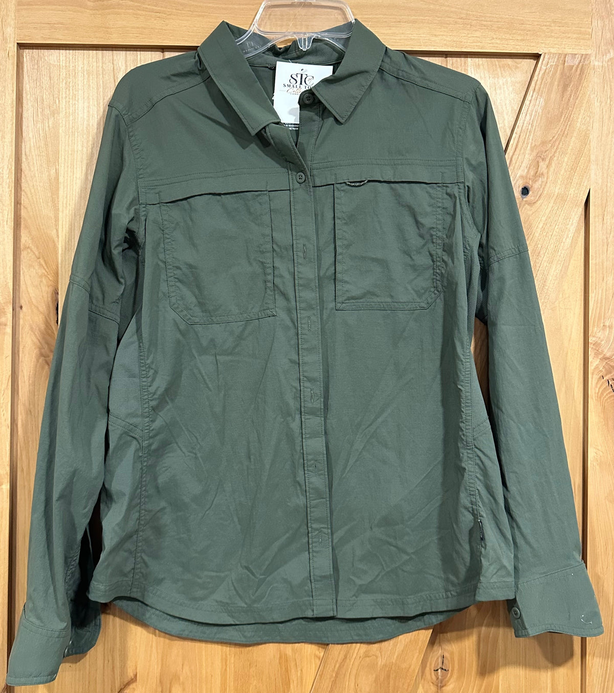 REI Women's Long Sleeve Green Top Size Medium - Image 1